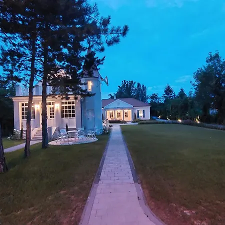 Villa Schieszl 5 *